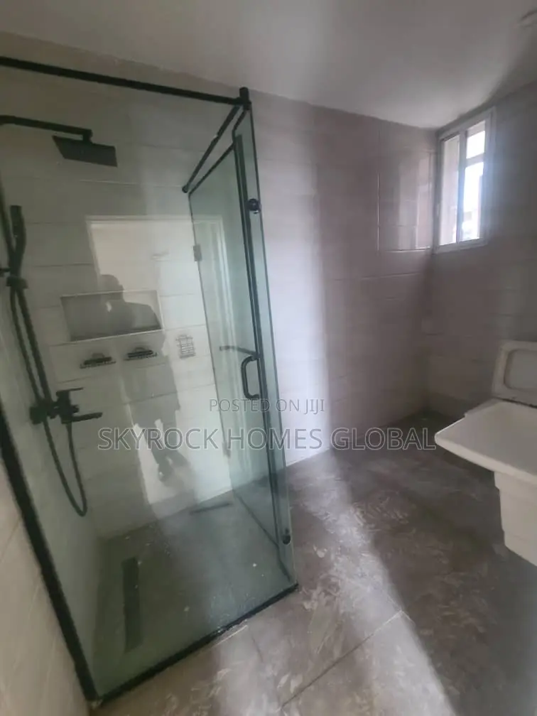 3bdrm Apartment in Victoria Island Extension for rent in Victoria Island Extension