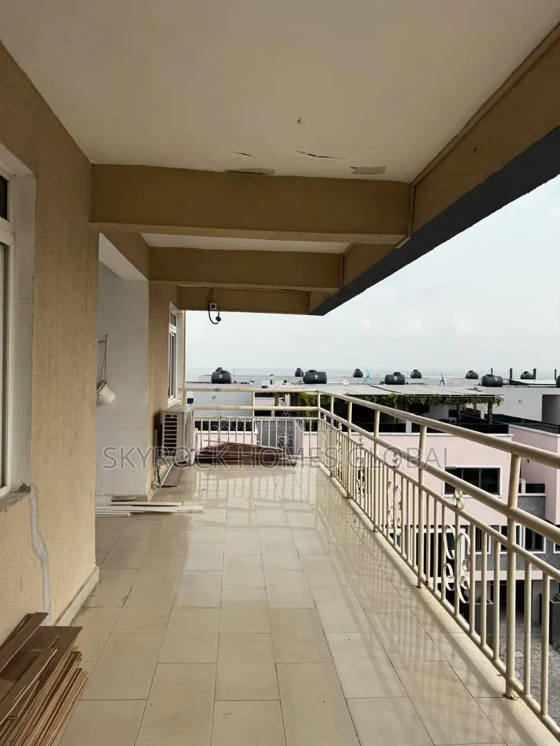 3bdrm Block of Flats in Lekki Phase 1 for rent in Lekki Phase 1