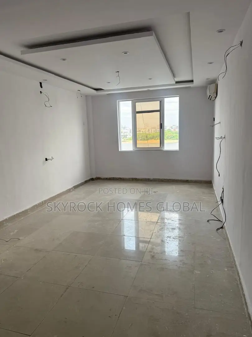 3bdrm Block of Flats in Lekki Phase 1 for rent in Lekki Phase 1