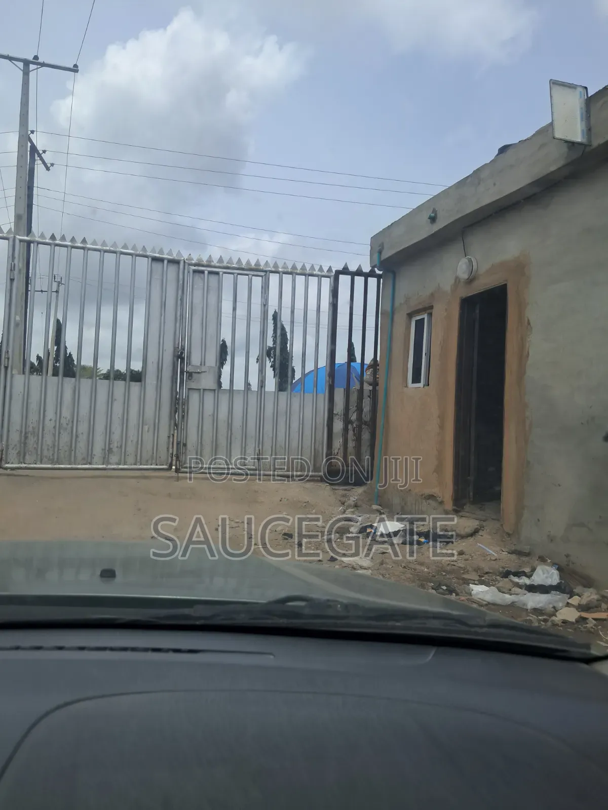 6 Plots Dry for Sale at Abuleoshun for Warehouse or Truck Garage in Satelite Town
