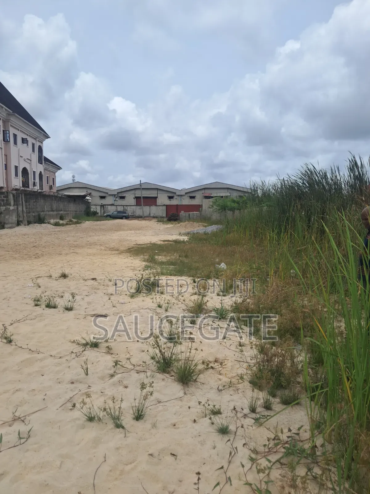 6 Plots for Sale at Barracks Good for Commercial Activities in Iba / Ojo
