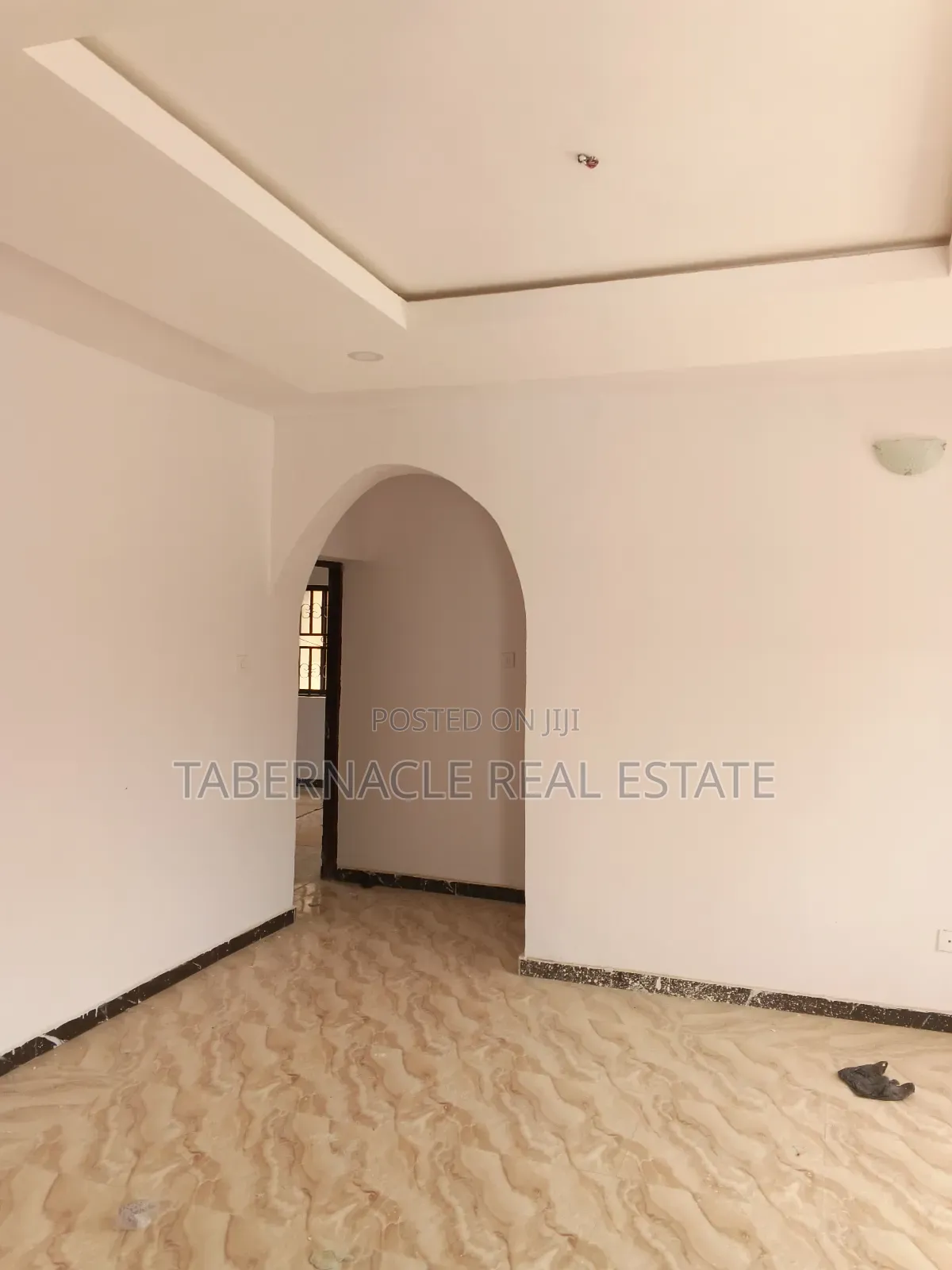 2bdrm Apartment in Fakoyabi, Ebute for rent in Ebute