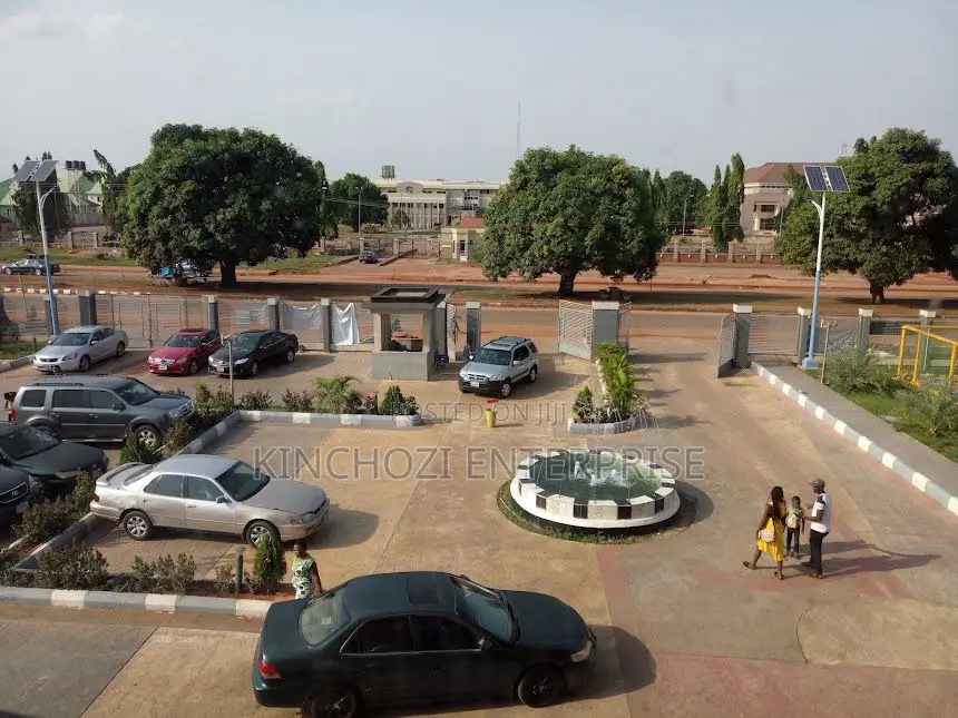 18bdrm Villa in Cartege Cinema, Aniocha North for sale in Aniocha North