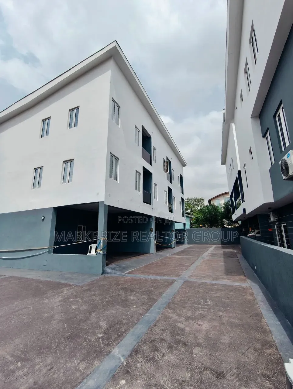 Furnished 4bdrm Duplex in Adeniyi Jones Ikeja for sale in Adeniyi Jones