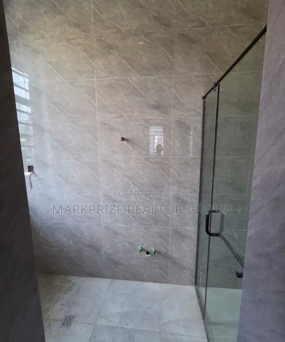 3bdrm Apartment in Opebi Ikeja for sale in Opebi