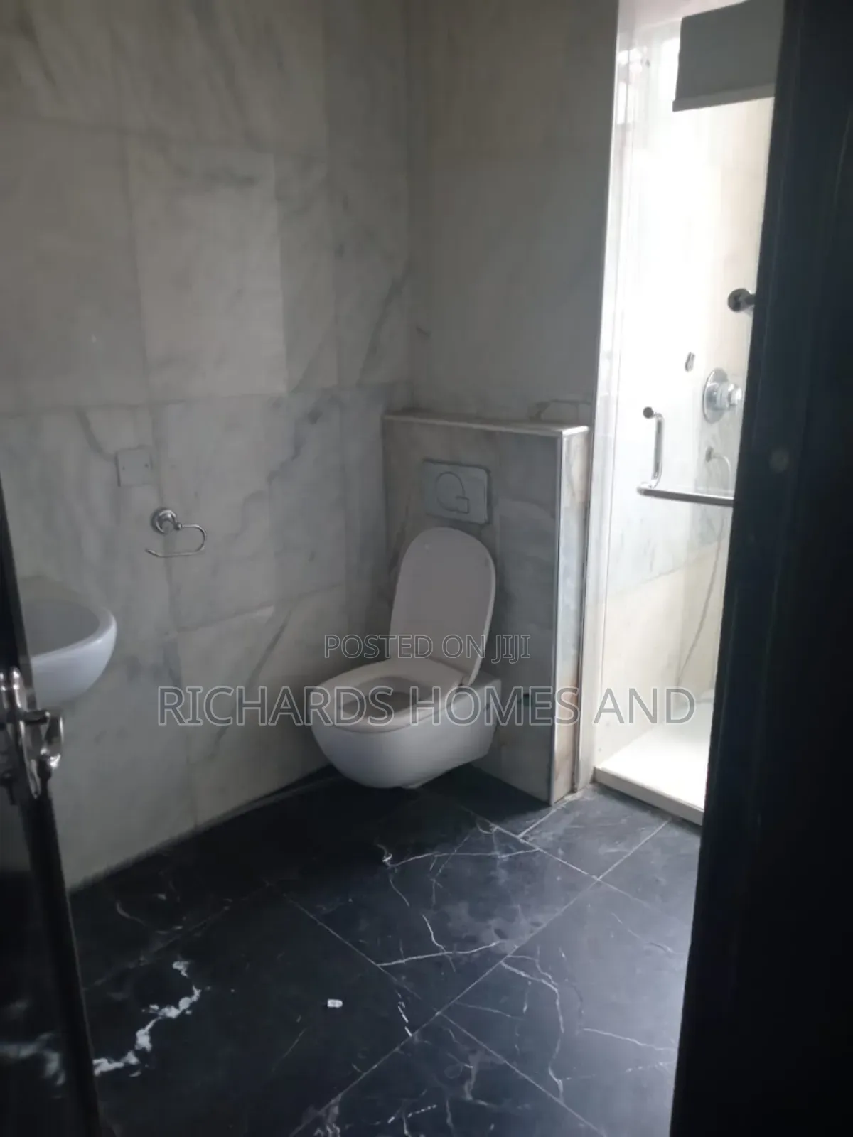 2bdrm Apartment in Banana Island for rent in Banana Island