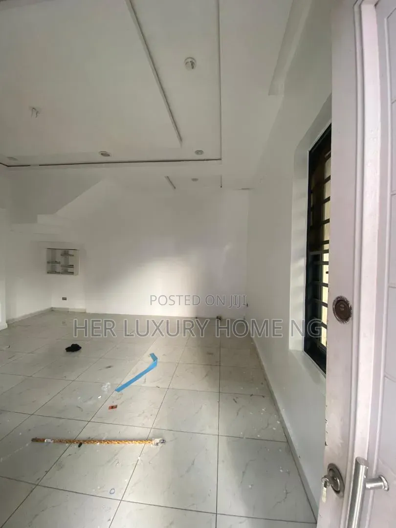 Studio Apartment in Royal Pine, Lekki Expressway for rent in Lekki Expressway