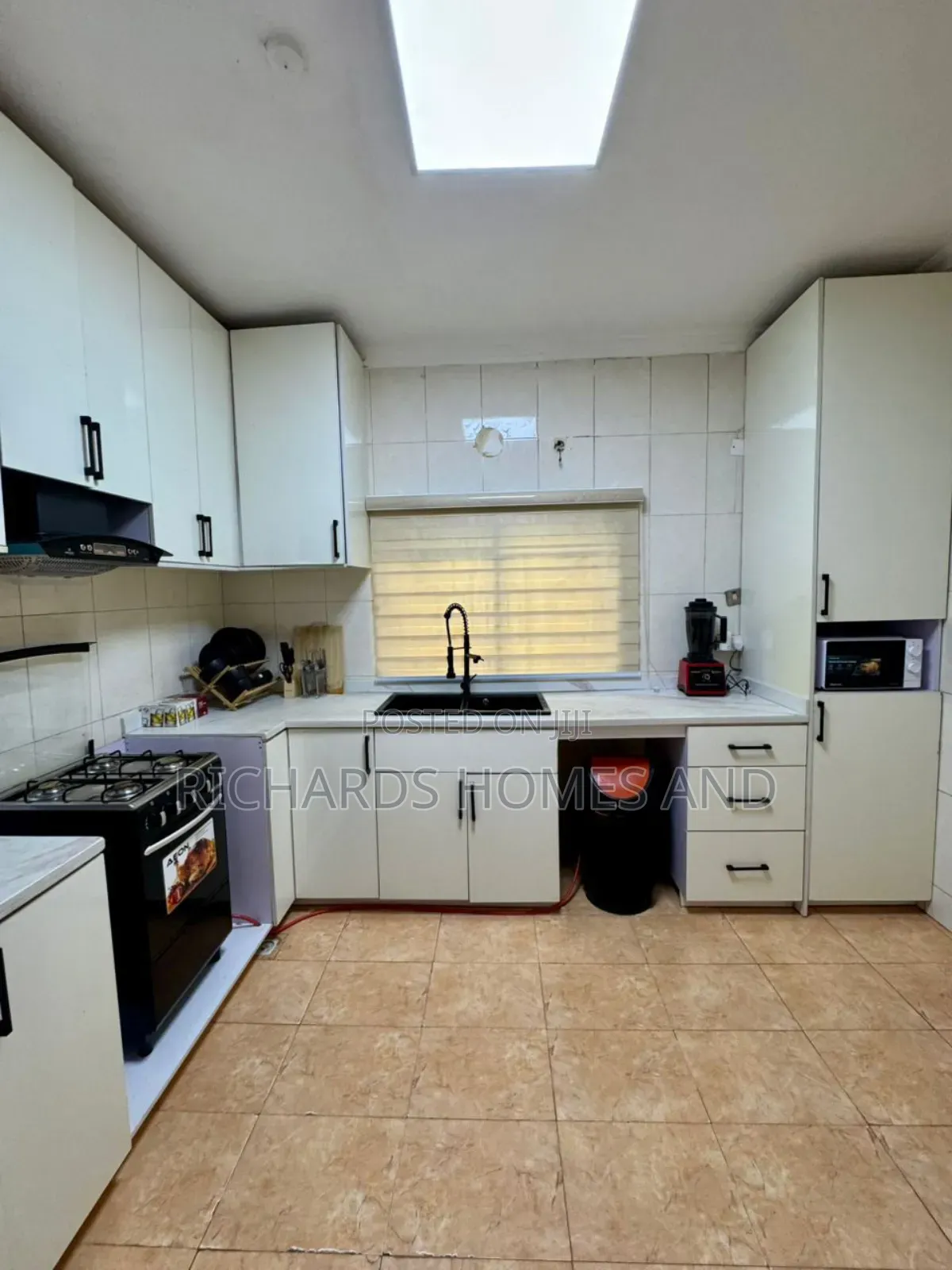 Furnished 3bdrm Duplex in Banana Island for rent in Banana Island