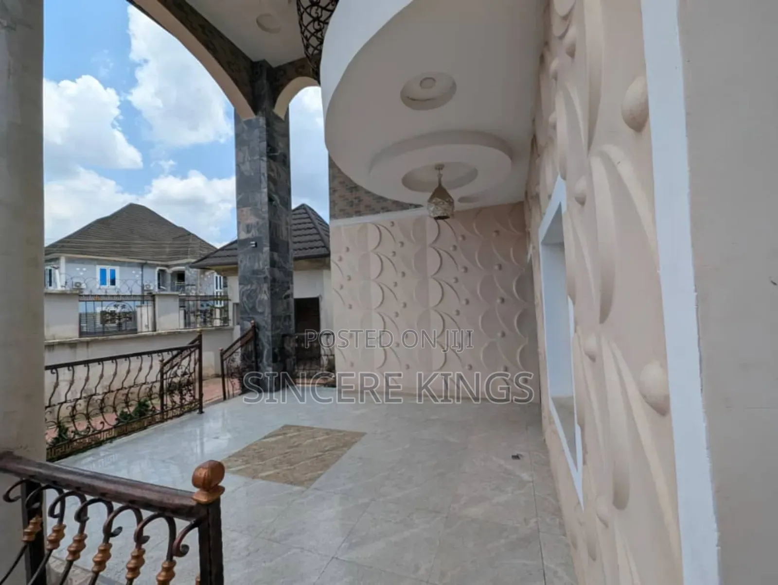 4bdrm Duplex in Shelter Afrique, Uyo for sale in Uyo