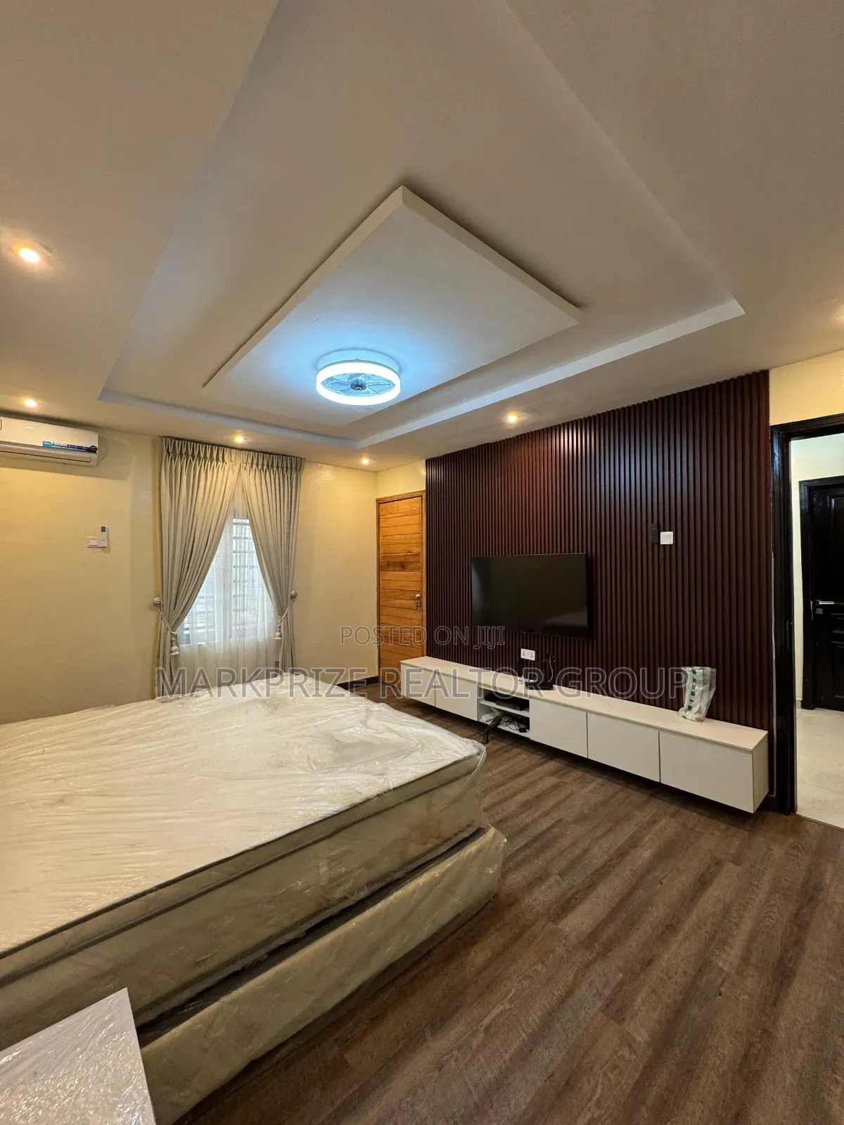 Furnished 3bdrm Duplex in Surulere, Lagos for sale in Papa Ajao / Surulere