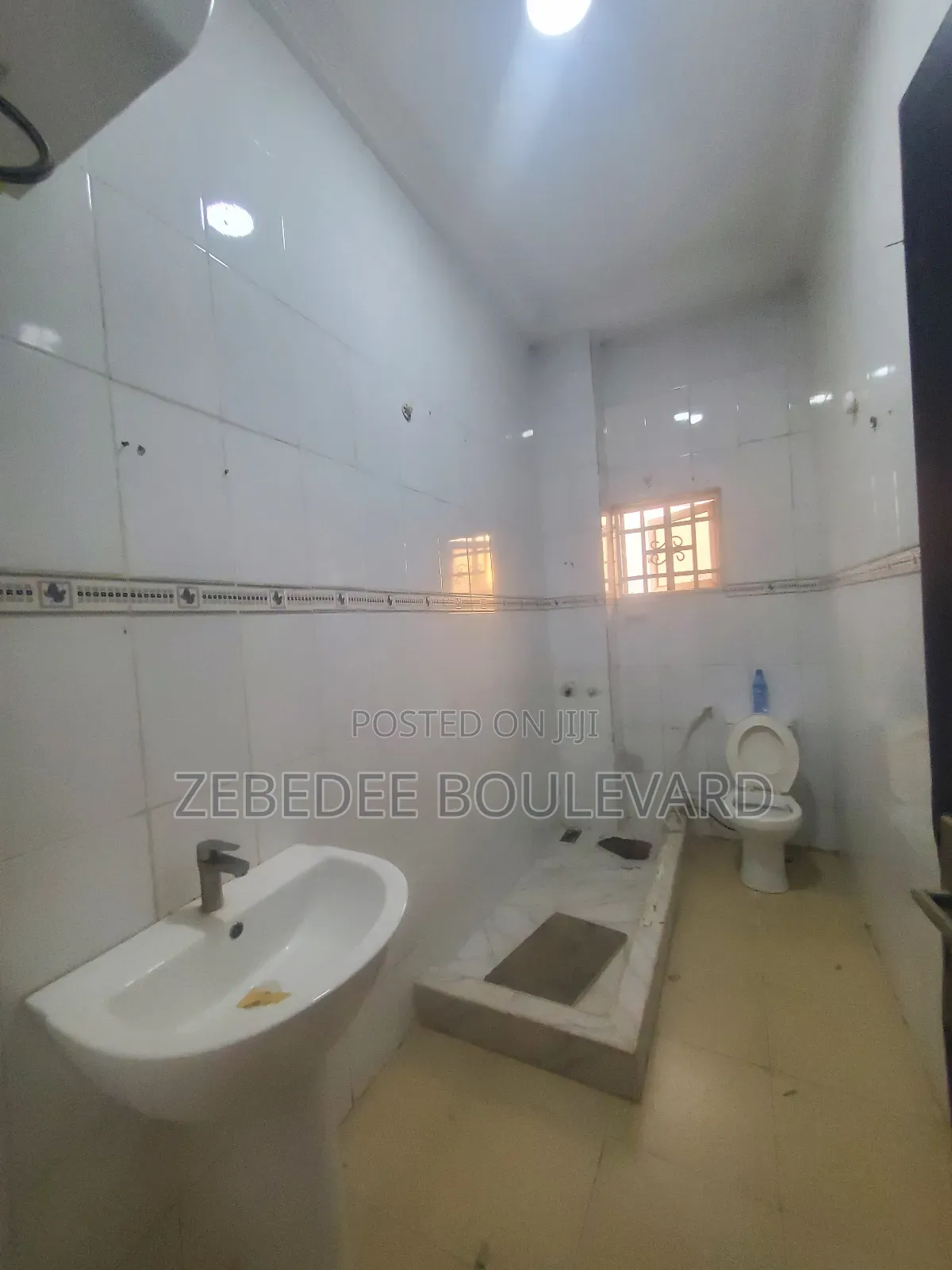 2bdrm Block of Flats in Durumi for rent in Durumi