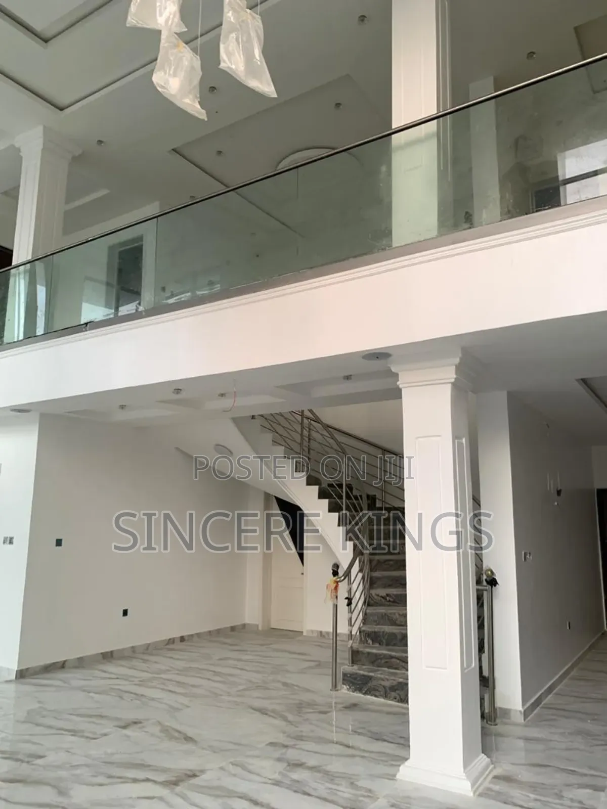 6bdrm Duplex in Shelter Afrique, Uyo for sale in Uyo
