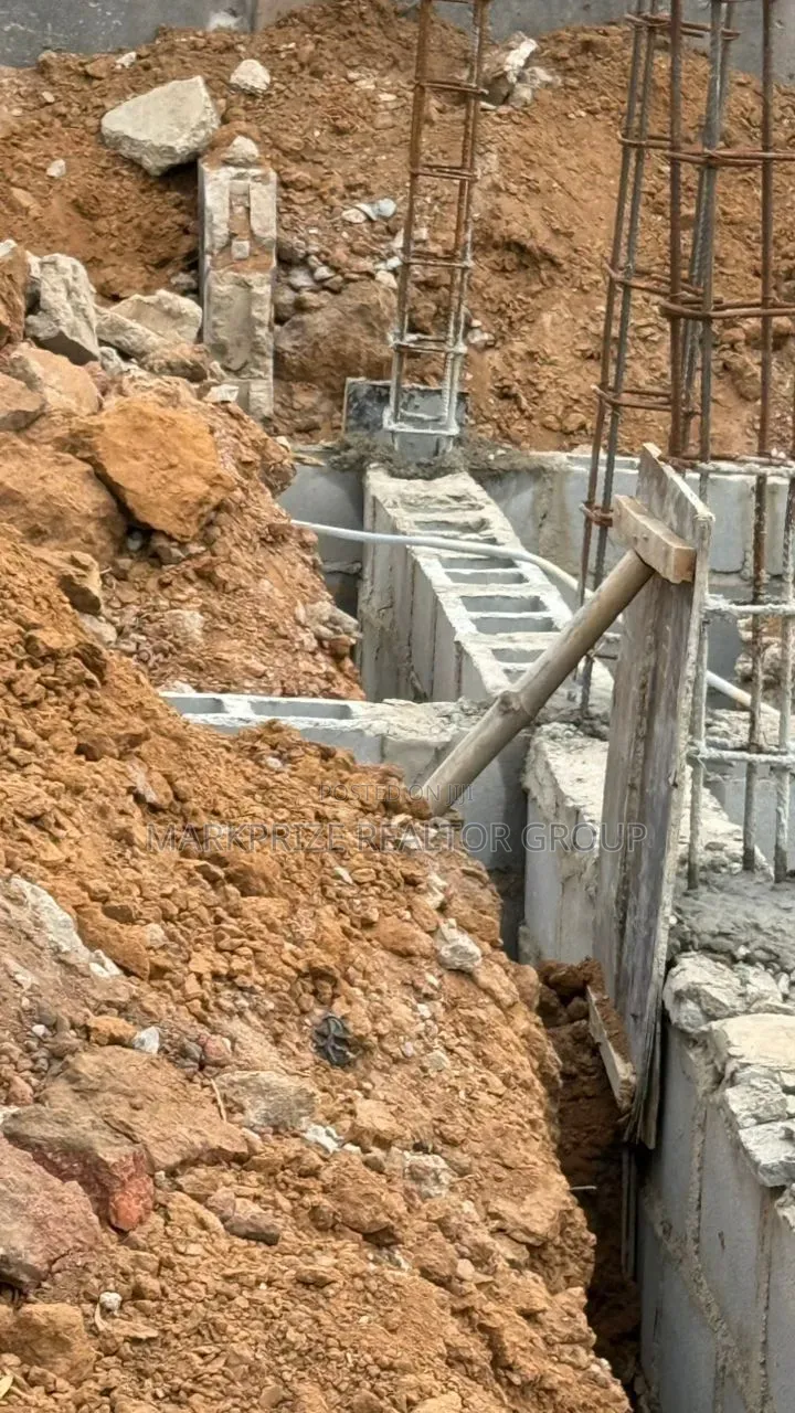 3bdrm Apartment in Ogba Ikeja for sale in Ogba Industrial Estate