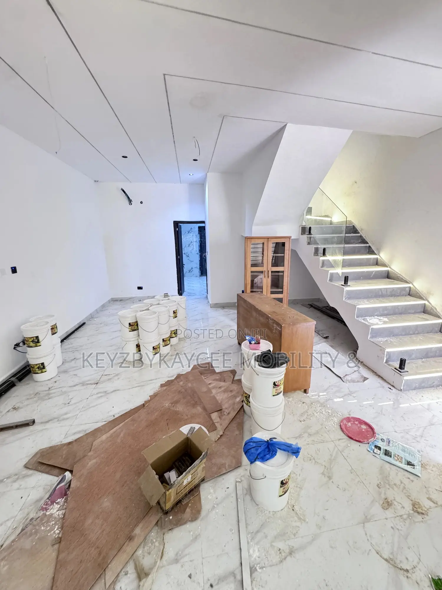 4bdrm Duplex in Ajao Estate for sale in Ajao Estate