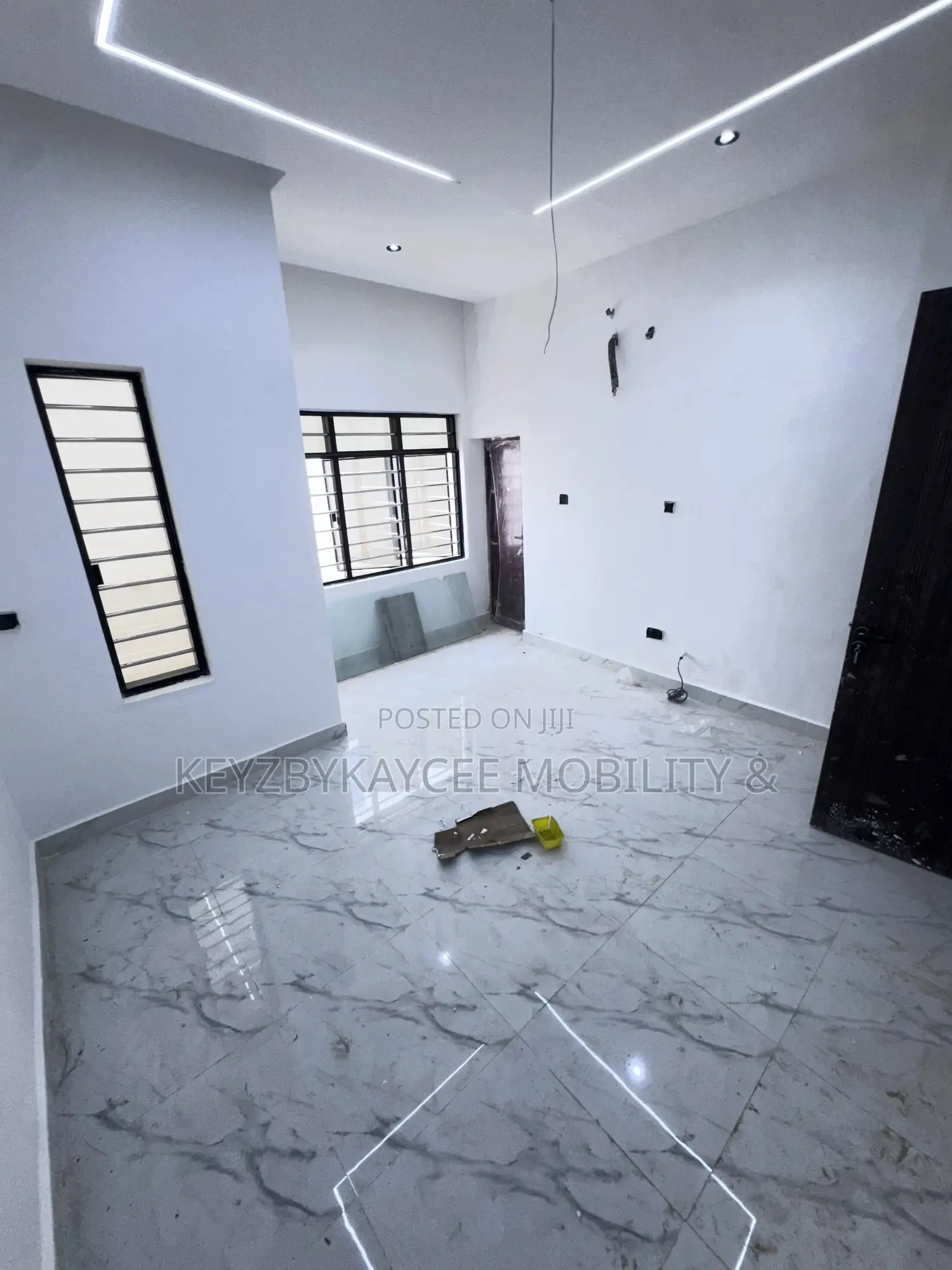 4bdrm Duplex in Ajao Estate for sale in Ajao Estate