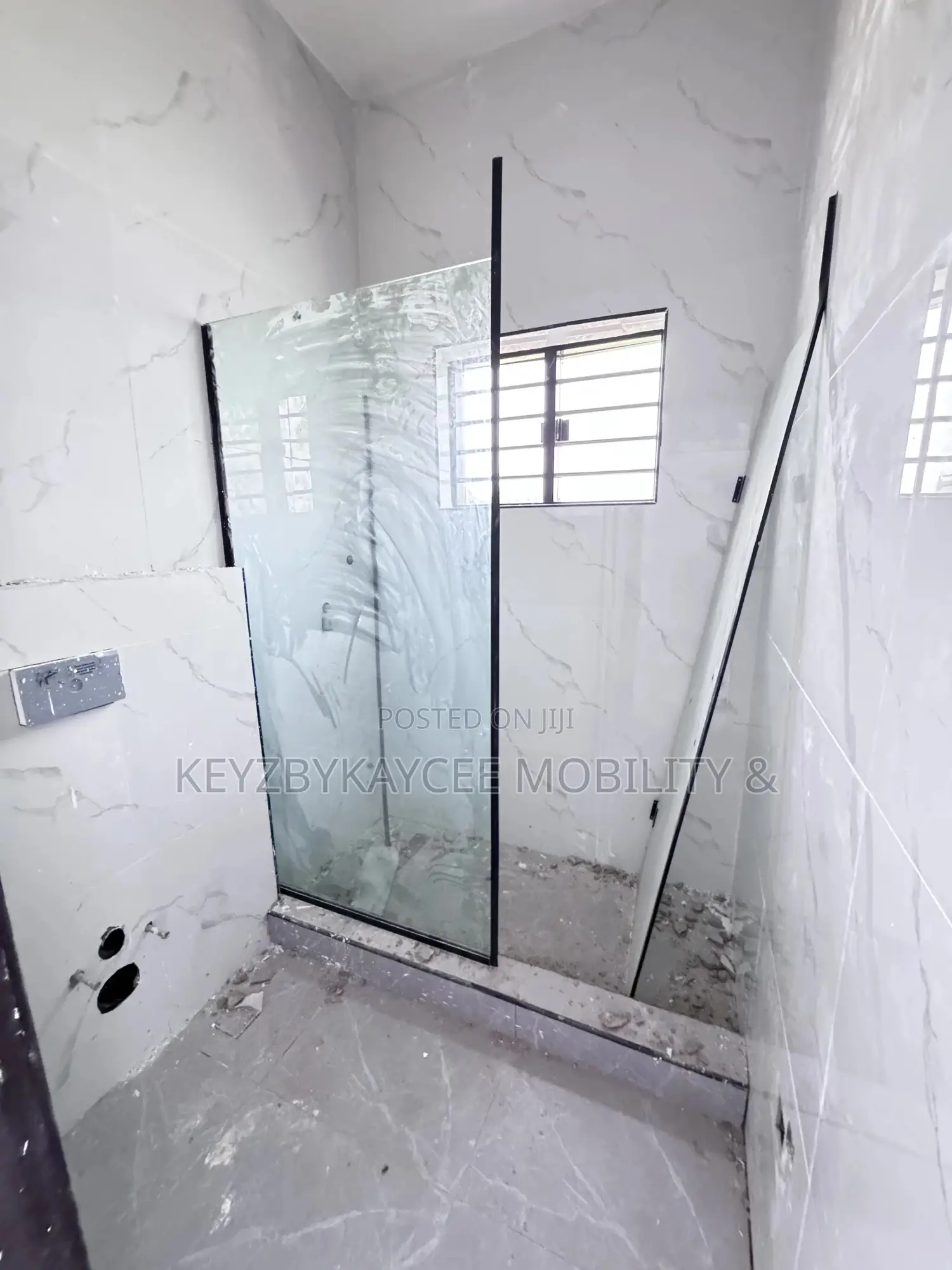 4bdrm Duplex in Ajao Estate for sale in Ajao Estate