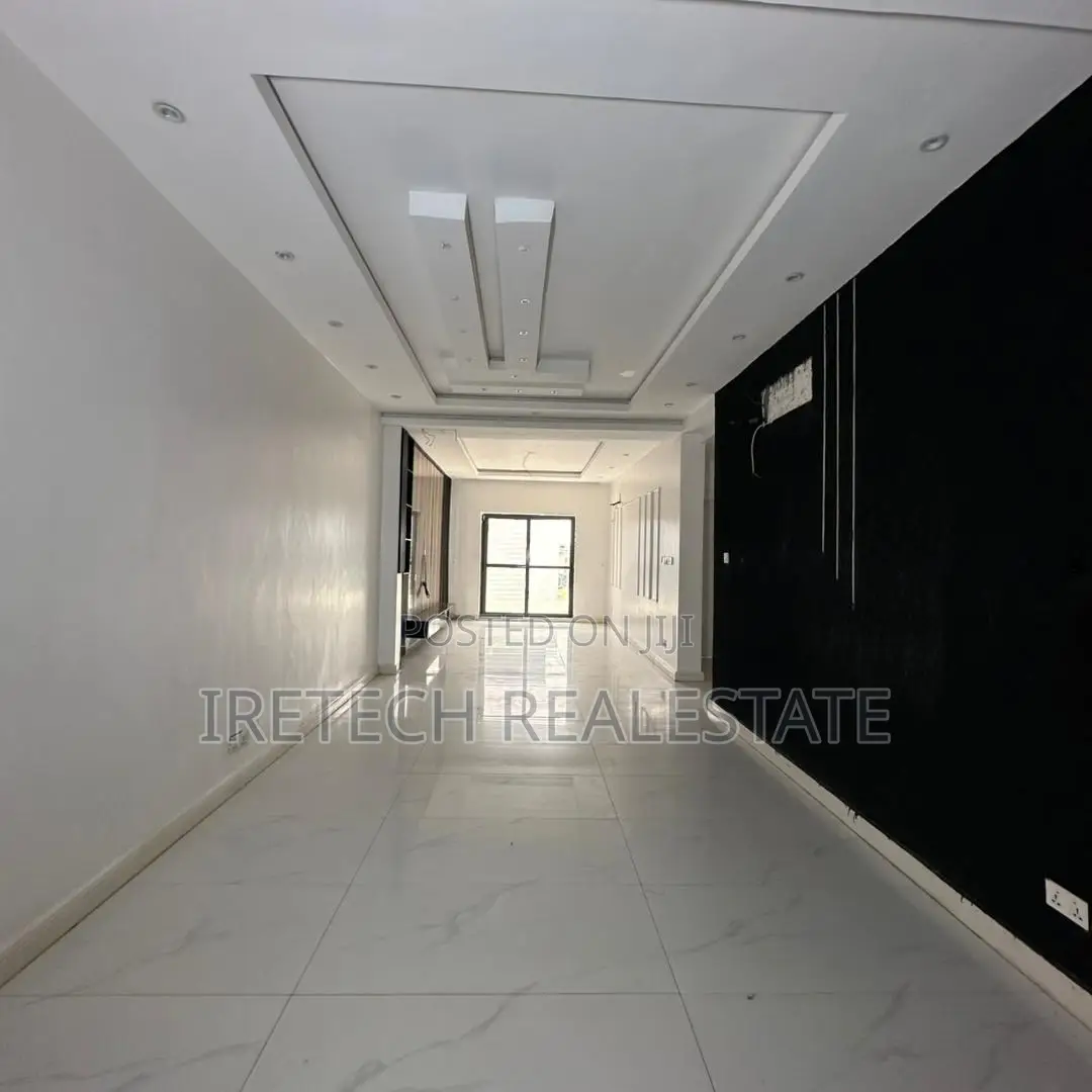 2bdrm Apartment in Ikate for sale in Ikate