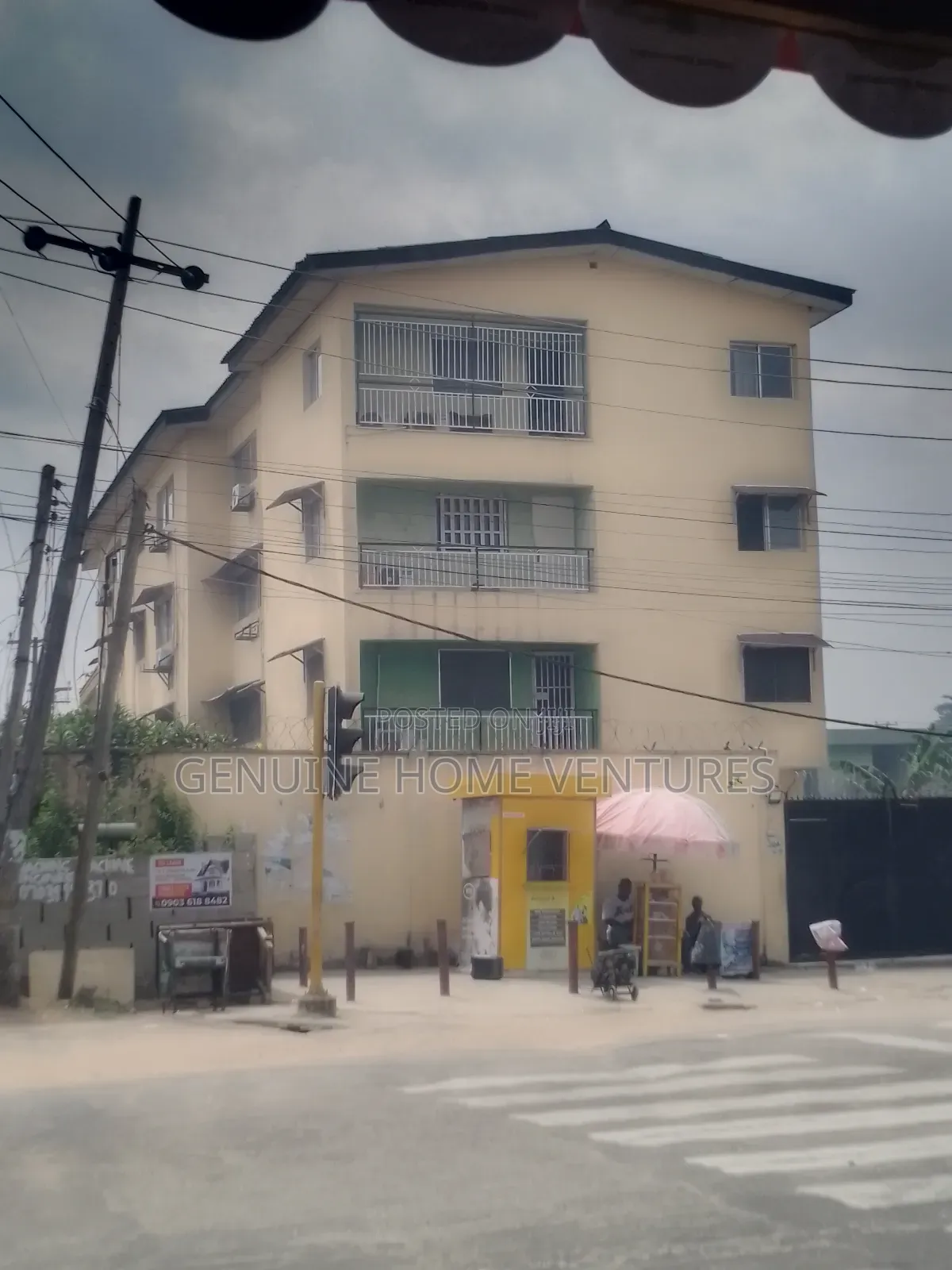 3bdrm Apartment in Adeniyi Jones for rent in Adeniyi Jones