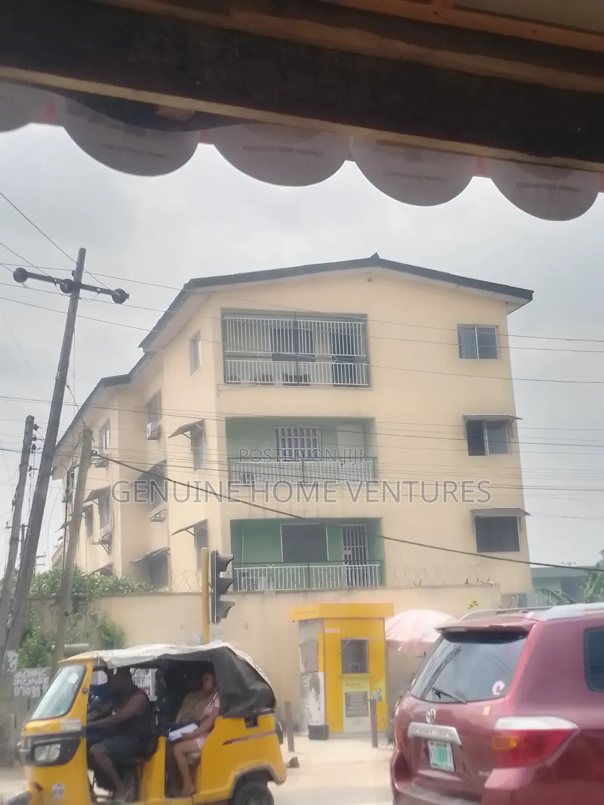 3bdrm Apartment in Adeniyi Jones for rent in Adeniyi Jones