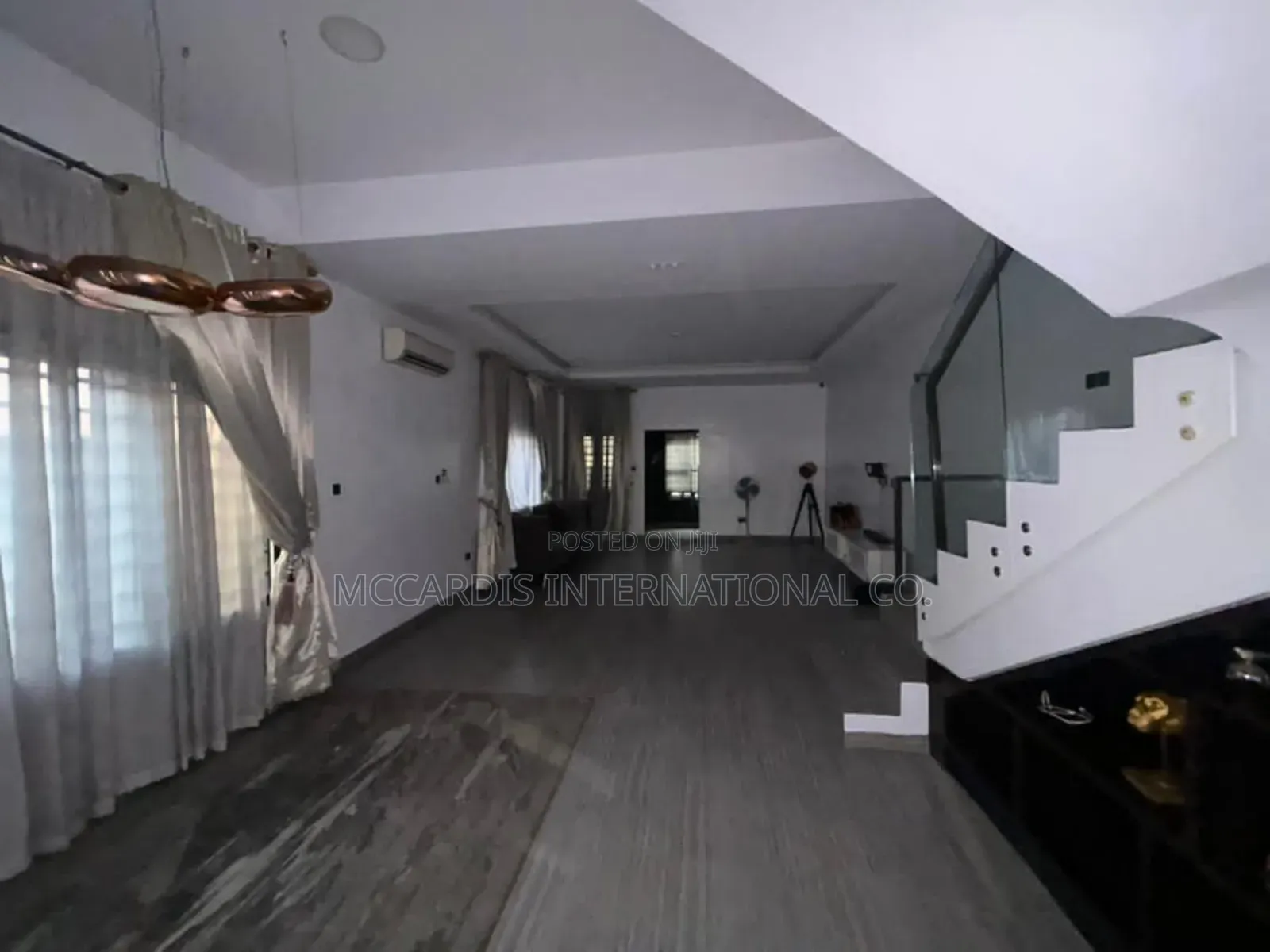 4bdrm Duplex in Inside A Secure for rent in Osapa london