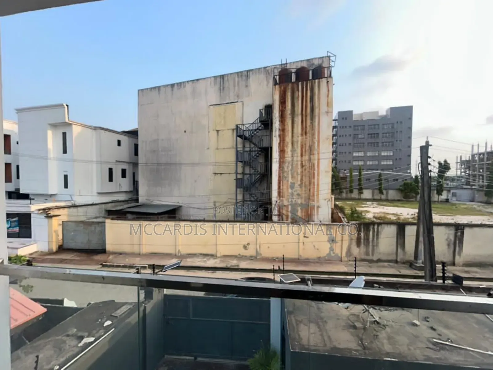 4bdrm Duplex in Inside A Secure for rent in Osapa london