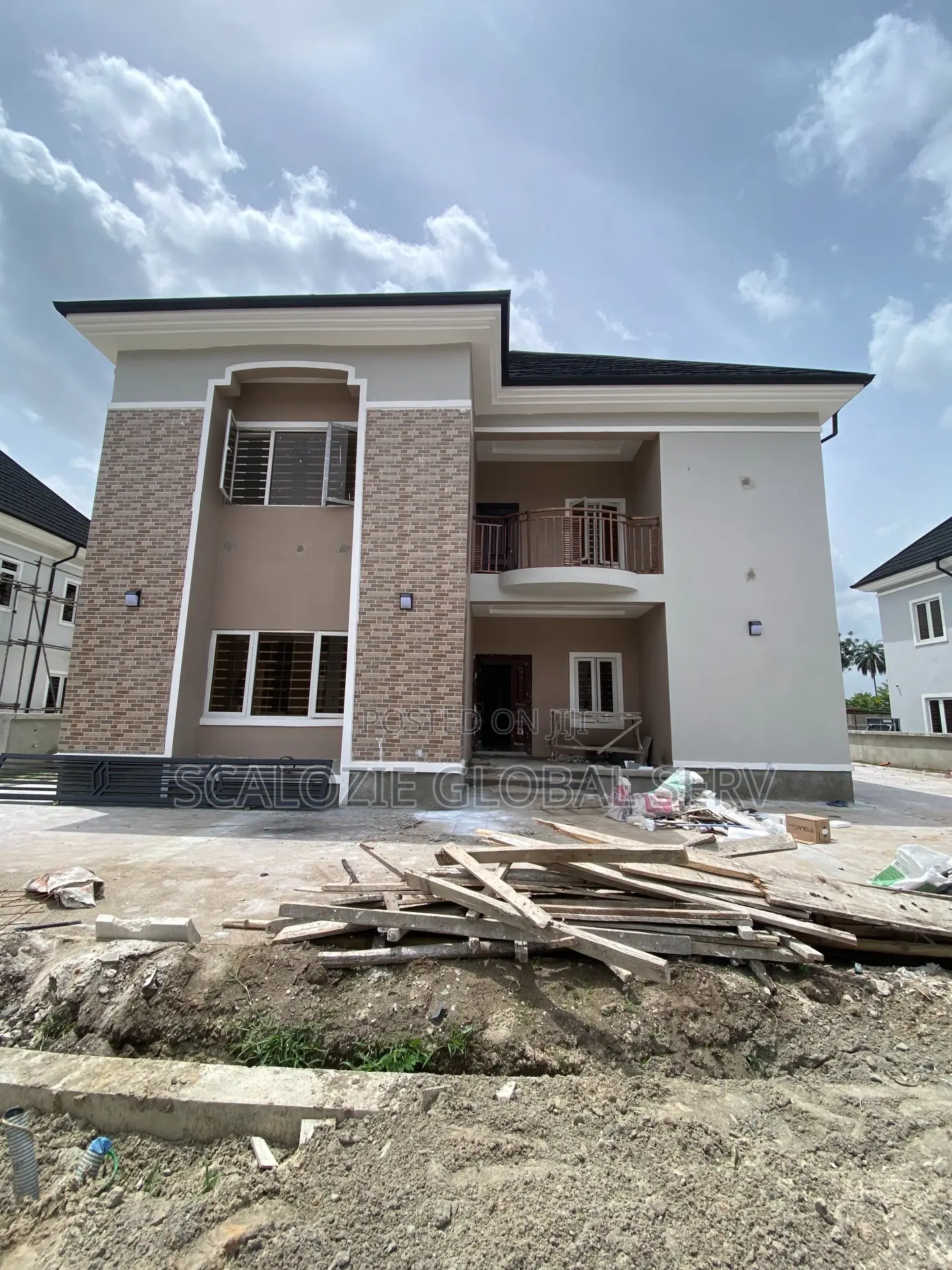 4bdrm Duplex in Reef Court Estate, Port-Harcourt for sale in Port-Harcourt