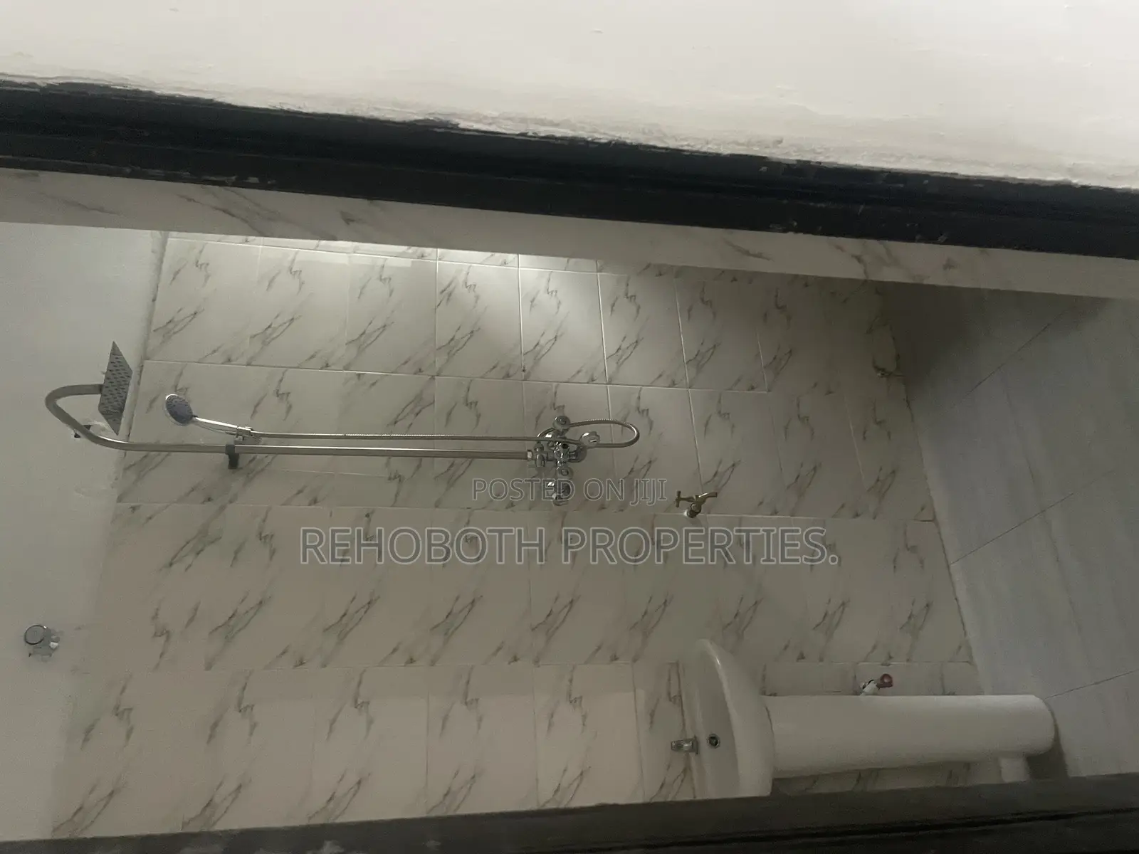 4bdrm Duplex in Banuso Elebu, Akala Express for rent in Akala Express