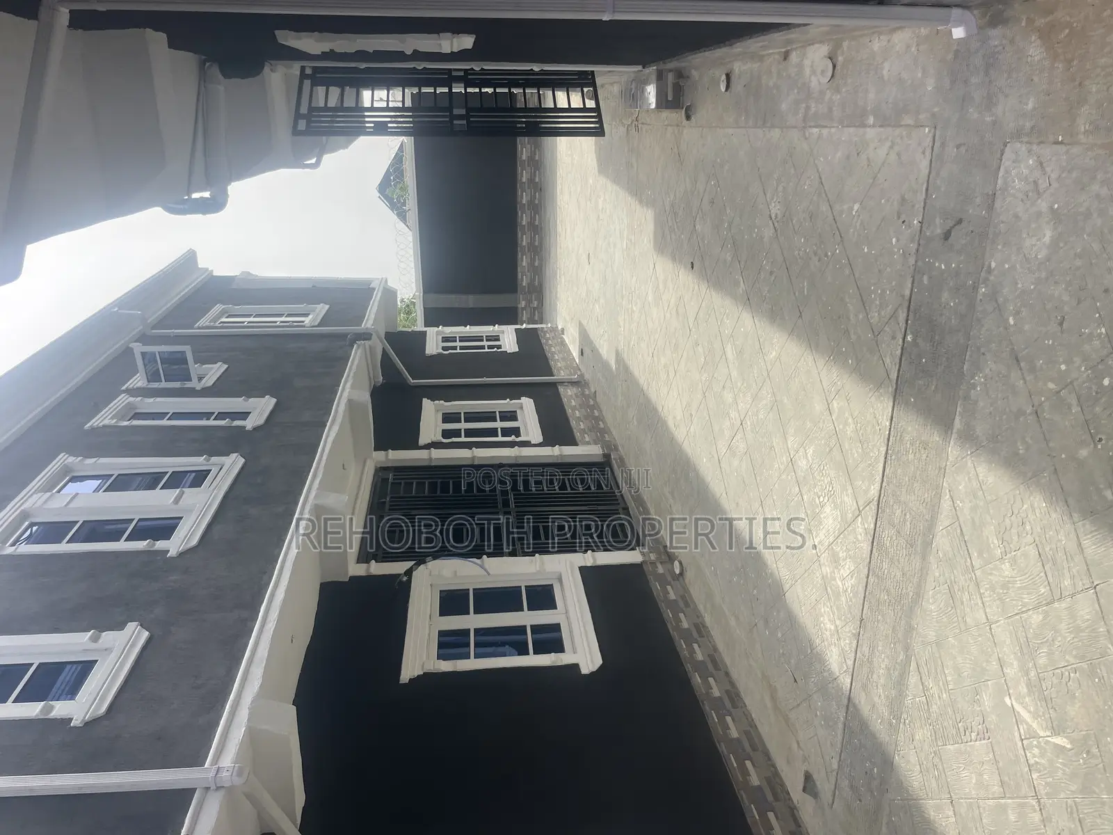 3bdrm Duplex in Banuso Elebu, Akala Express for rent in Akala Express