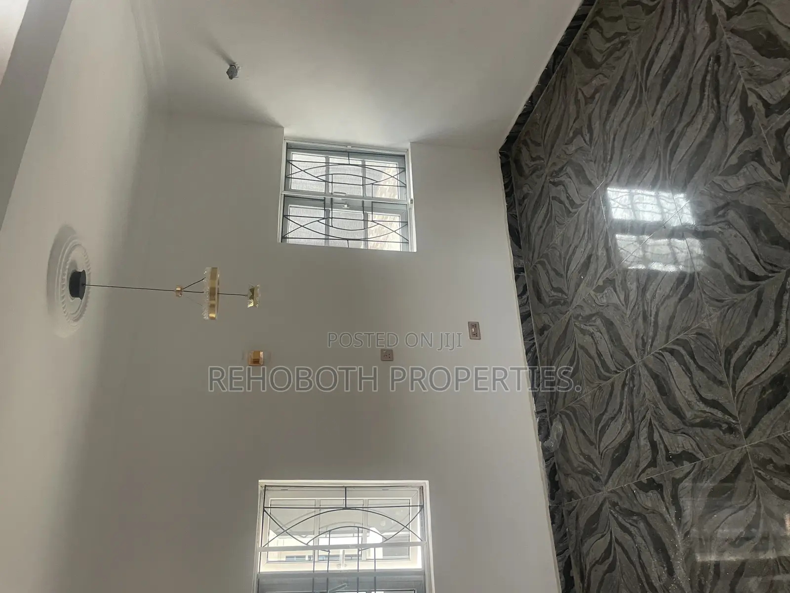 2bdrm Duplex in Banuso Elebu, Akala Express for rent in Akala Express