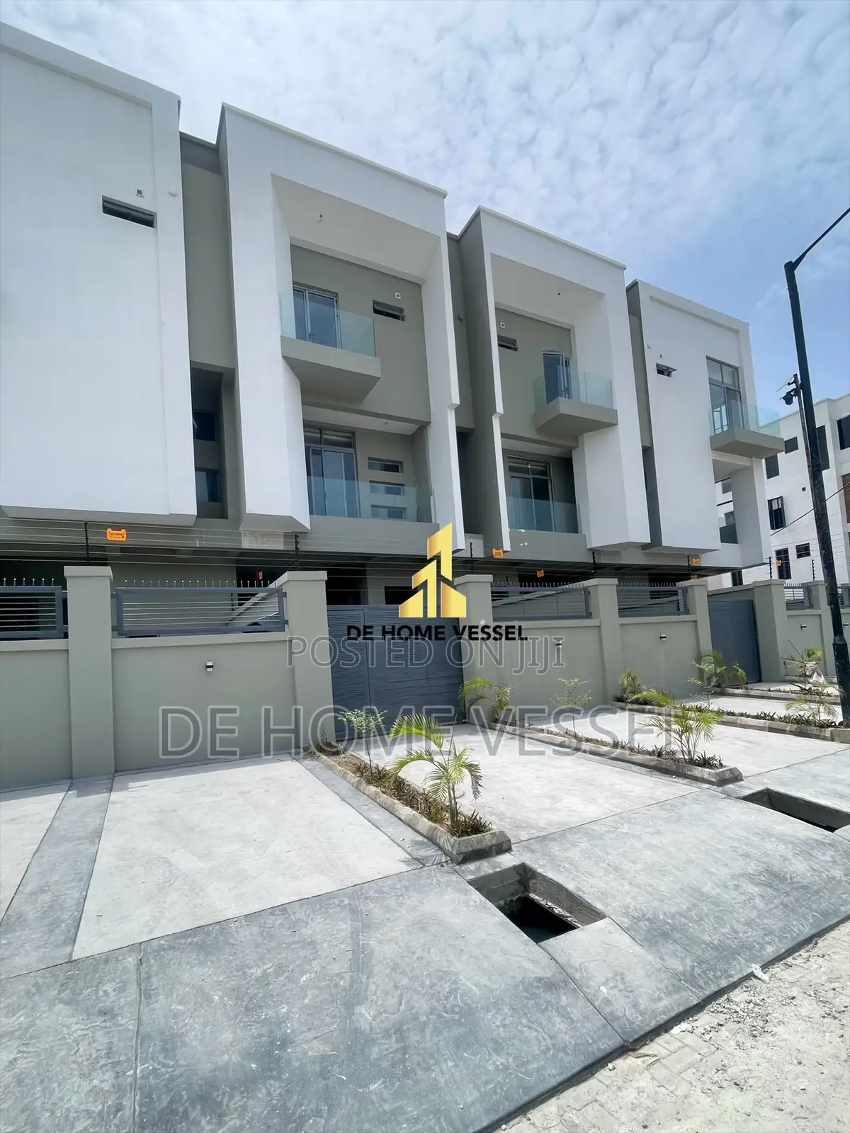 4bdrm Townhouse/Terrace in Lekki Phase 1 for sale in Lekki Phase 1