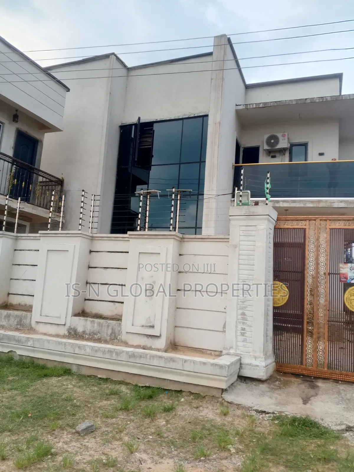 5bdrm House in Warri for sale in Warri