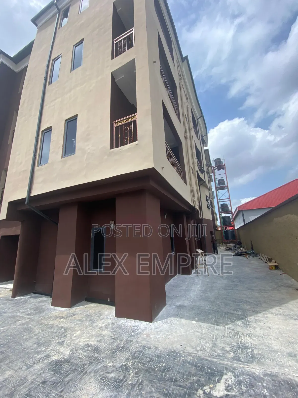 3bdrm Apartment in Bucknor for sale in Bucknor