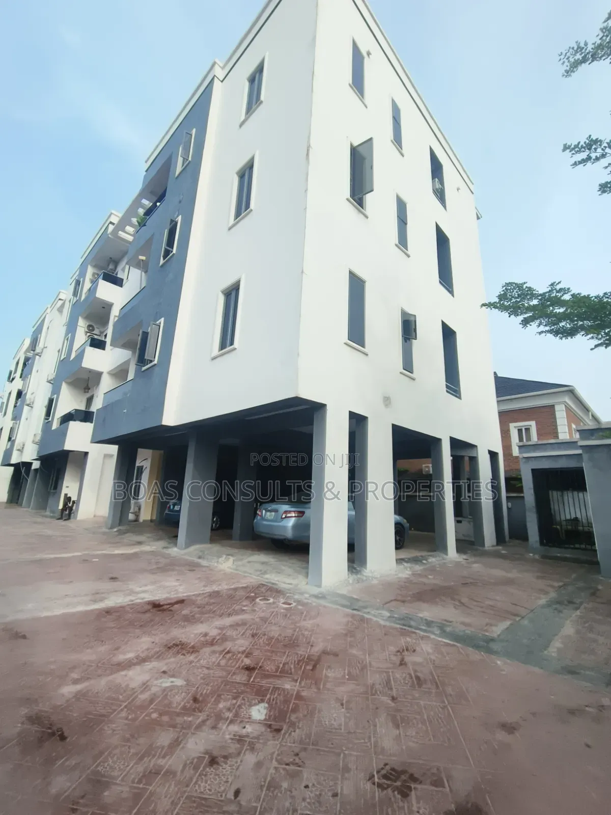 Neatly Furnished 3bed in Ikota