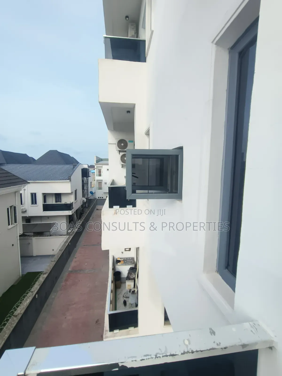 Neatly Furnished 3bed in Ikota