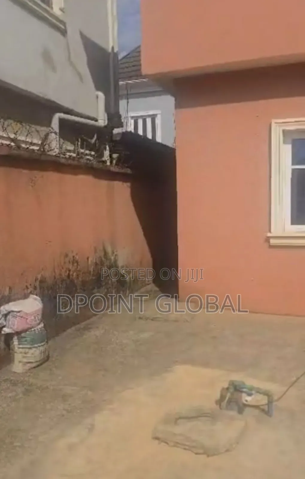 8bdrm Block of Flats in Not, Iyana Ipaja for sale in Iyana Ipaja