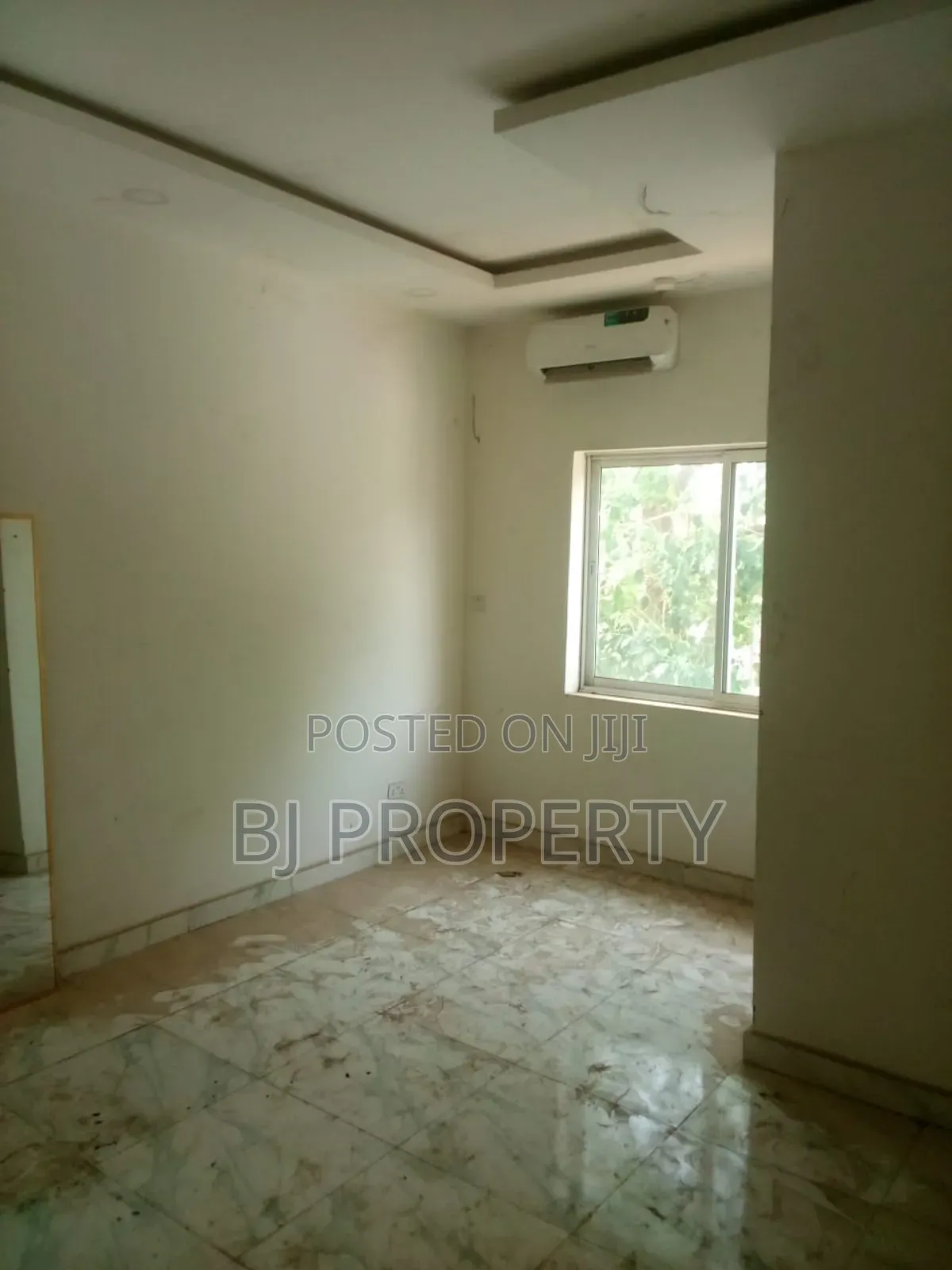 21m SQM Office Shop Space in Gwarinpa for Rent in Gwarinpa