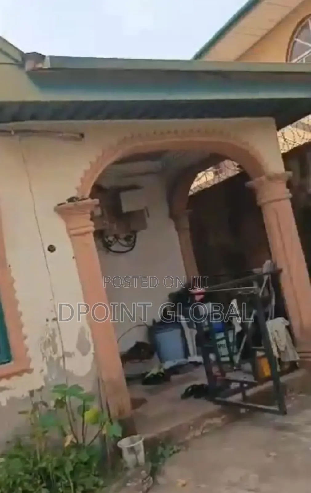 5bdrm Bungalow in Not Estate, Ipaja / Ipaja for sale in Ipaja / Ipaja