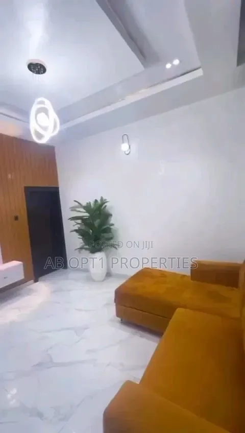 Furnished 6bdrm Duplex in Estate Gate, Airport, Benin City for sale in Benin City