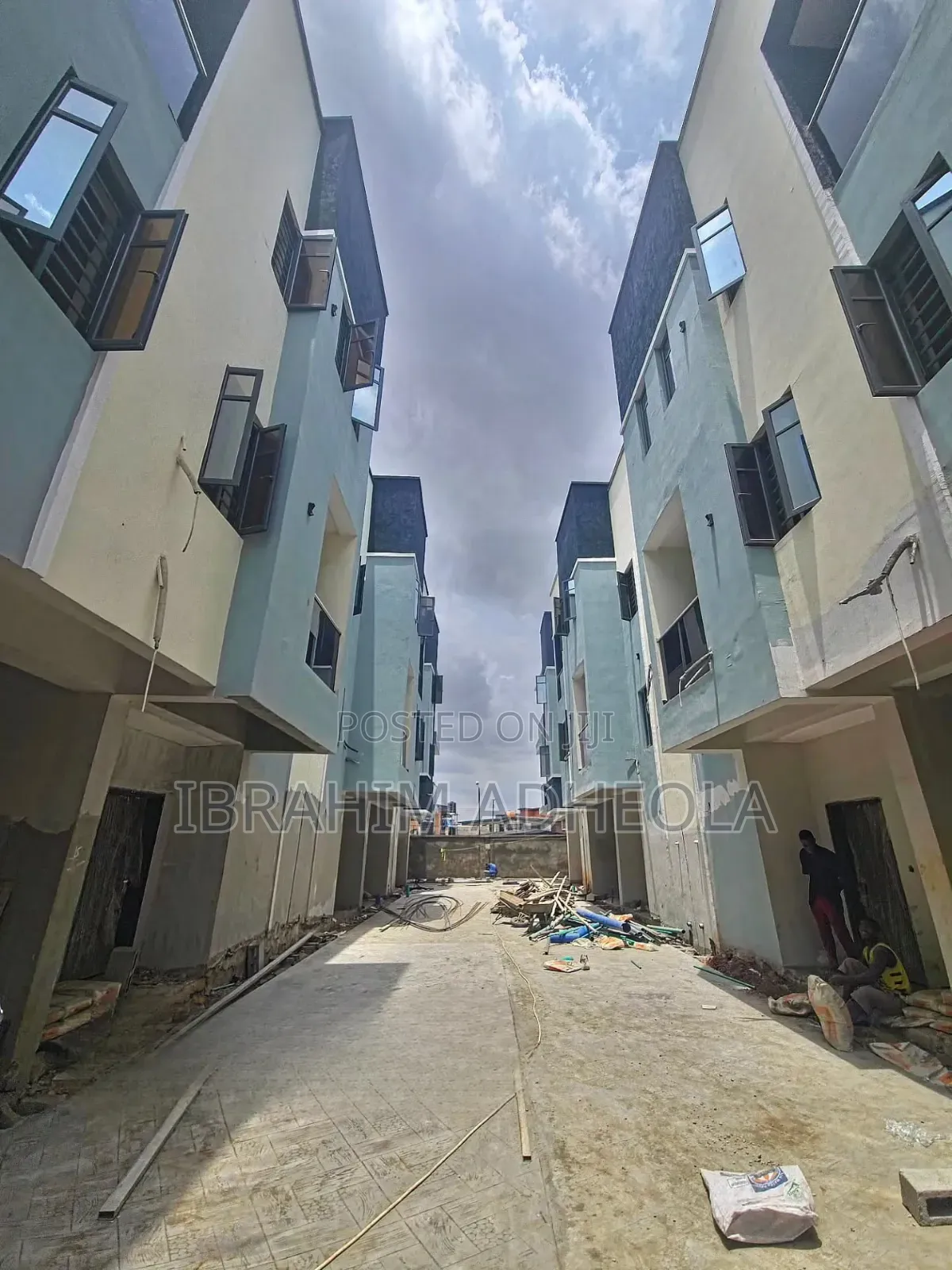 4bdrm Townhouse/Terrace in Oregun for sale in Oregun