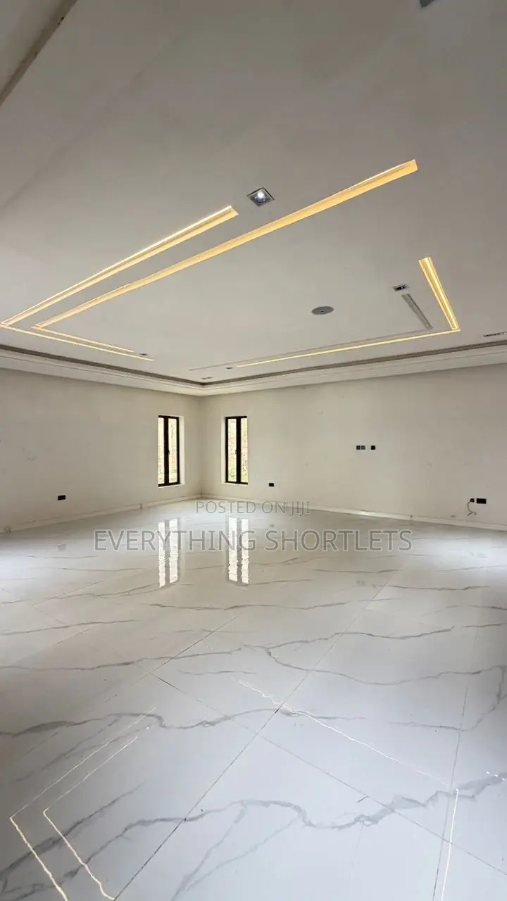 6bdrm Duplex in Katampe Extension for sale in Katampe Extension