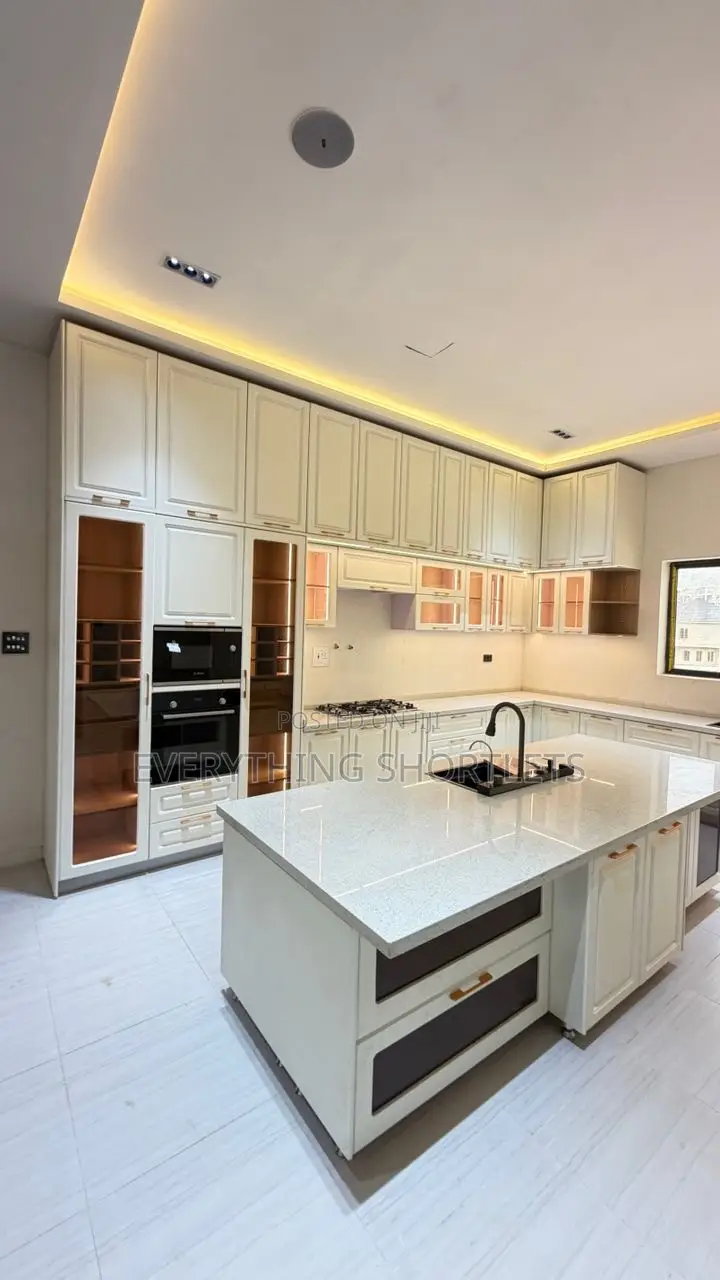 6bdrm Duplex in Katampe Extension for sale in Katampe Extension