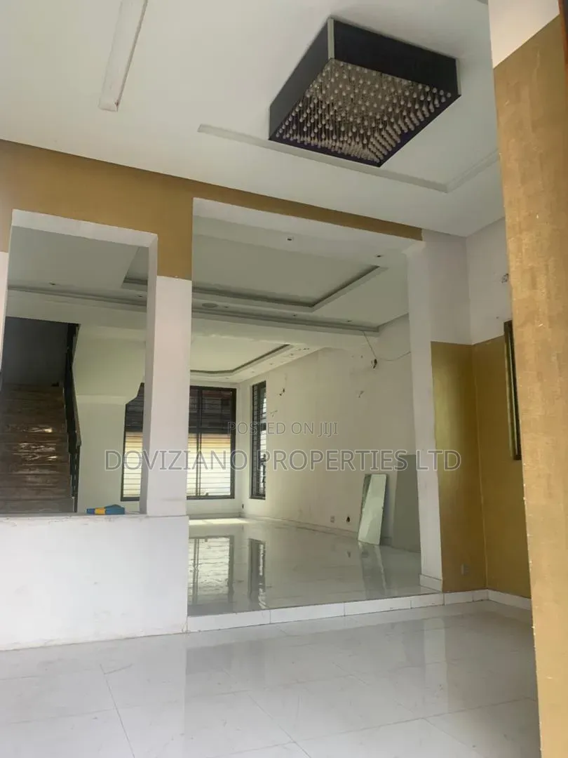 5bdrm Duplex in Lekki Phase 1 for rent in Lekki Phase 1