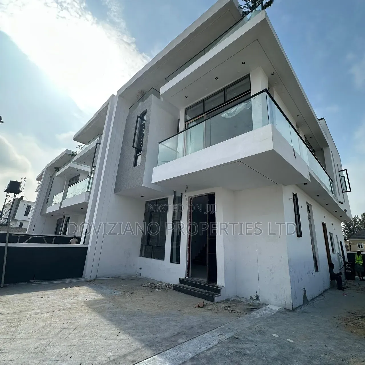 4bdrm Duplex in Ikota for sale in Ikota
