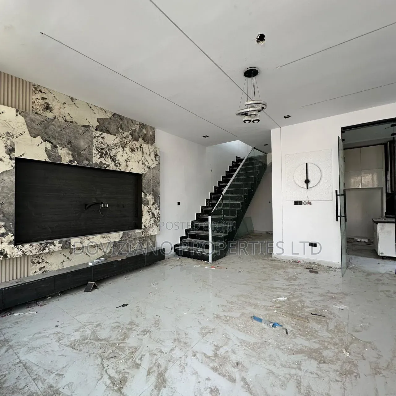 4bdrm Duplex in Ikota for sale in Ikota