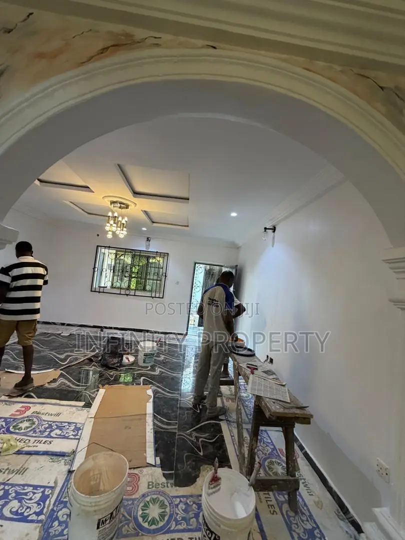 3bdrm Block of Flats in Ugbor, Benin City for rent in Benin City