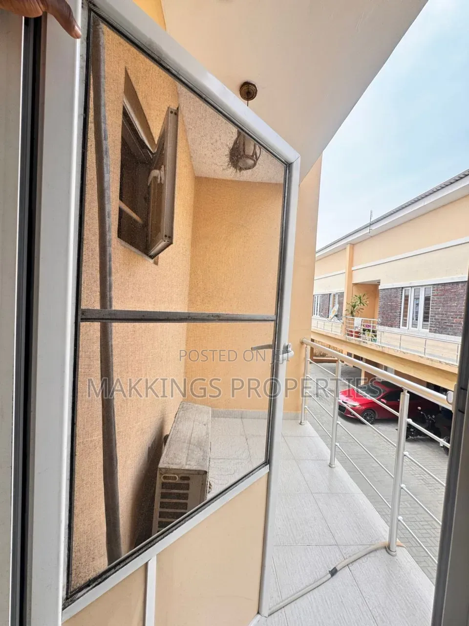 3bdrm Duplex in Chevron for sale in Chevron