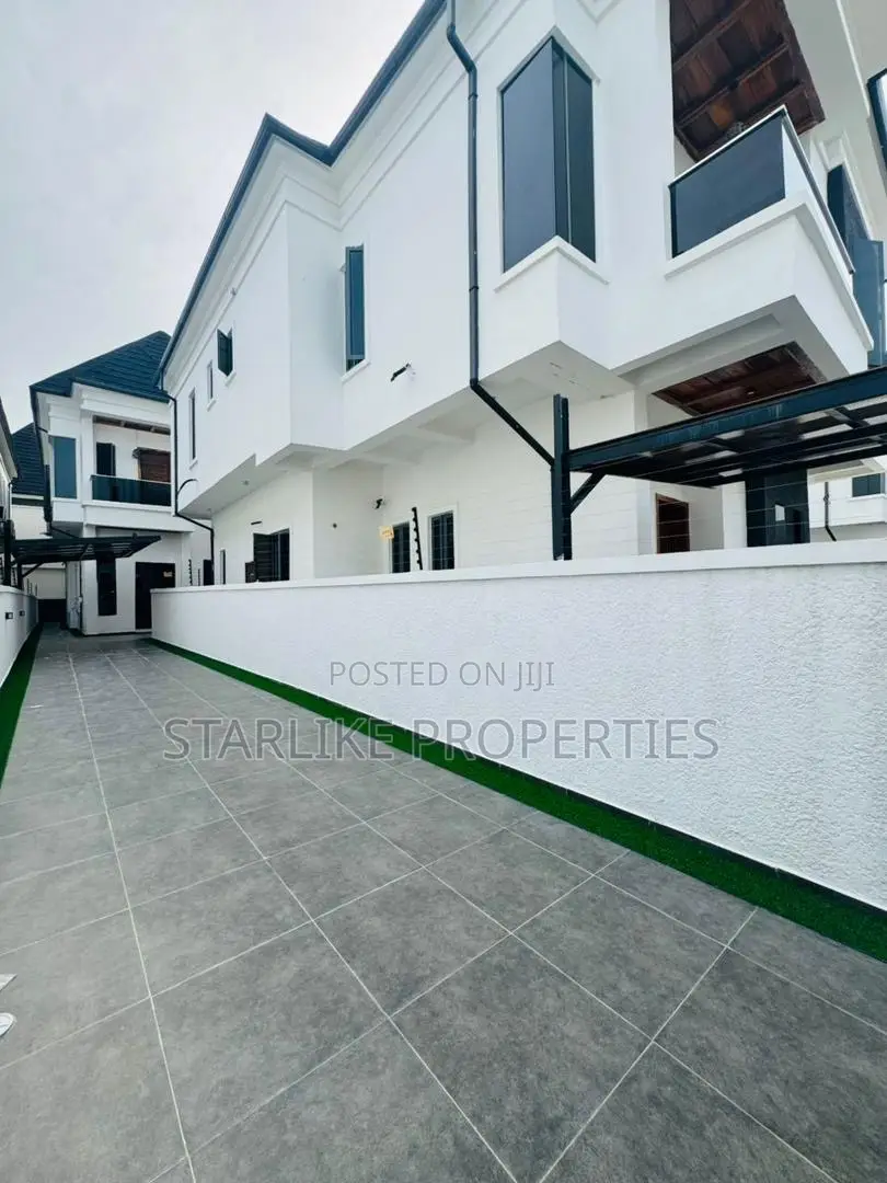 4bdrm Duplex in Lekki Expressway for sale in Lekki Expressway