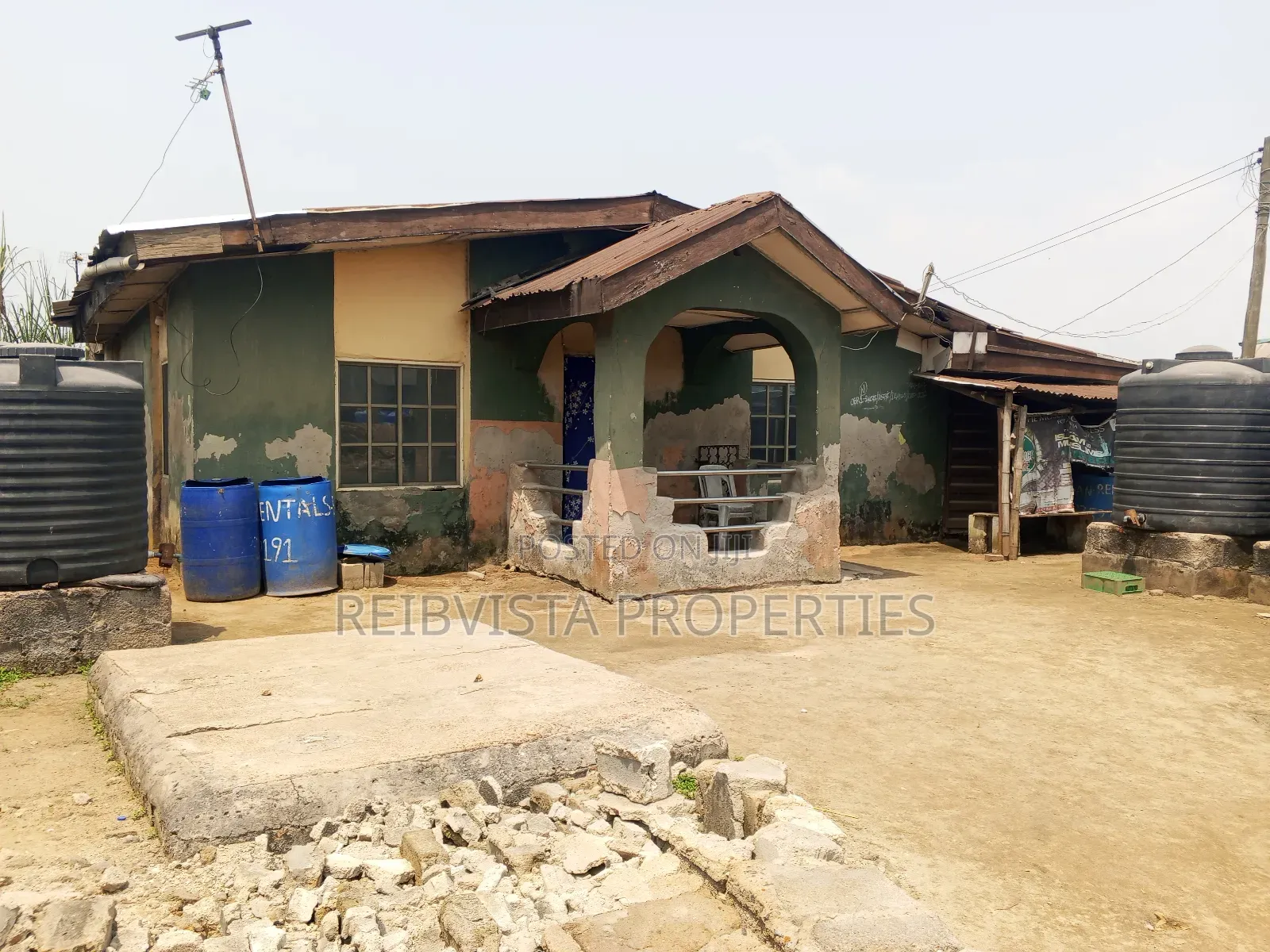 6bdrm House in Thomas, Kosofe / Kosofe for sale in Kosofe / Kosofe