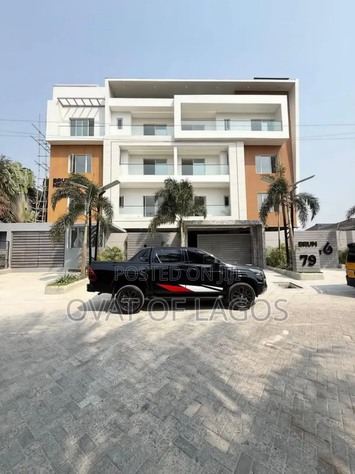 2bdrm Maisonette in Lekki Phase 1 for sale in Lekki Phase 1