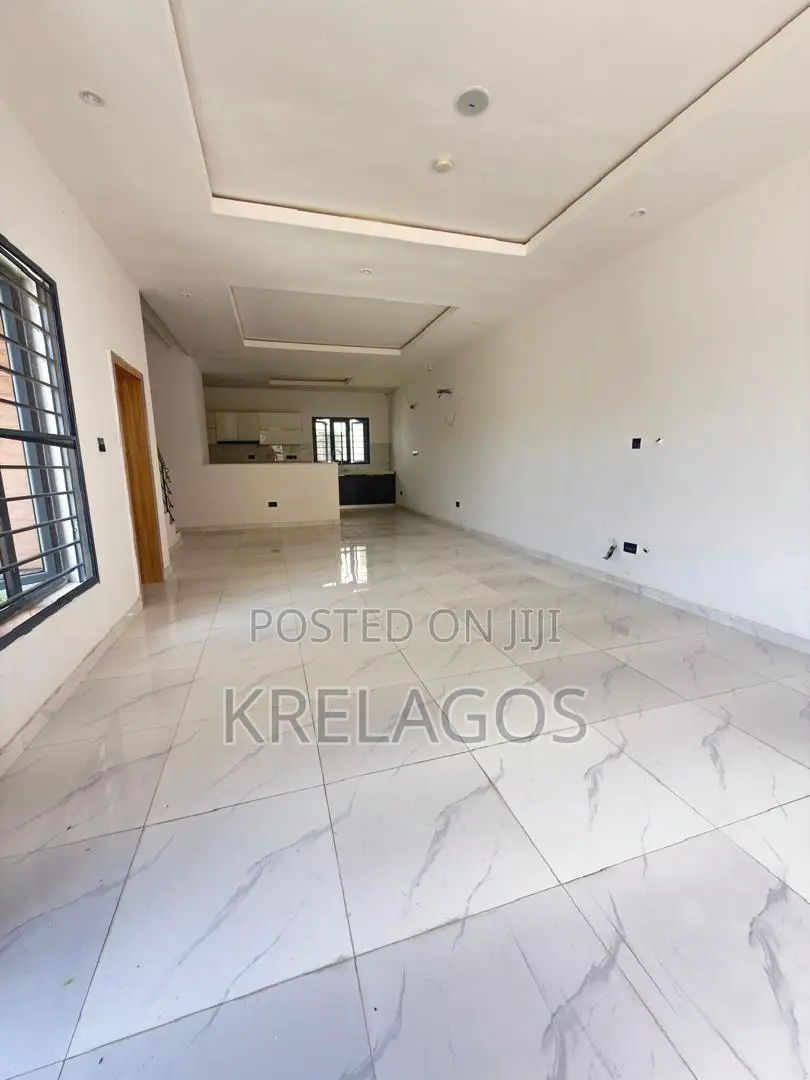 4bdrm Duplex in Sangotedo for sale in Sangotedo